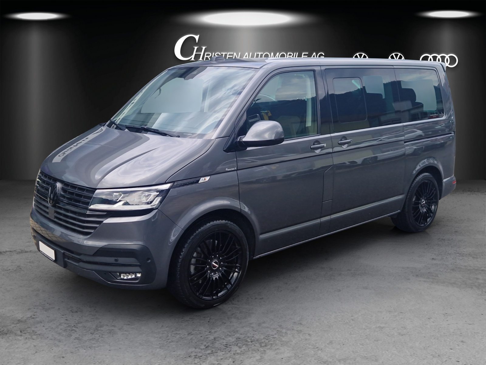 VW Multivan 6.1 Highline Liberty