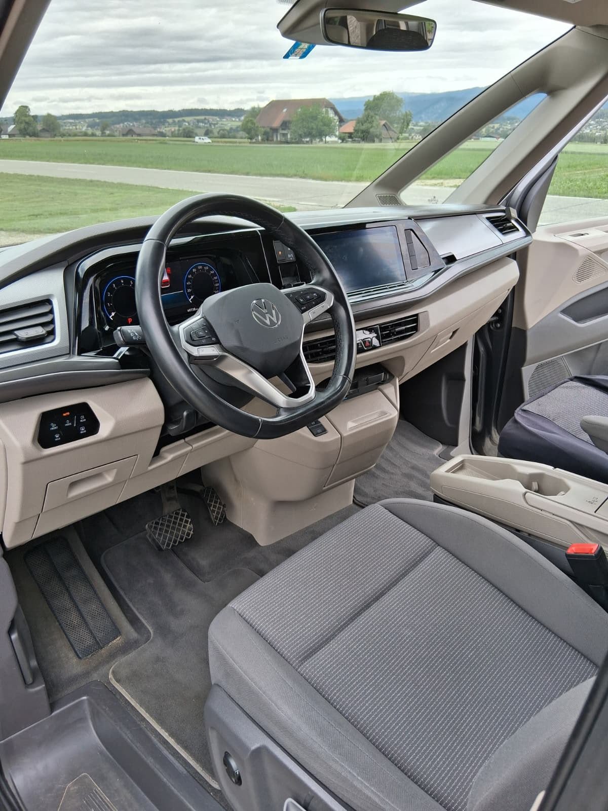 VW Multivan 1.5 TSI Liberty DSG Lang, Benzina, Occasioni / Usate, Automatico - 7