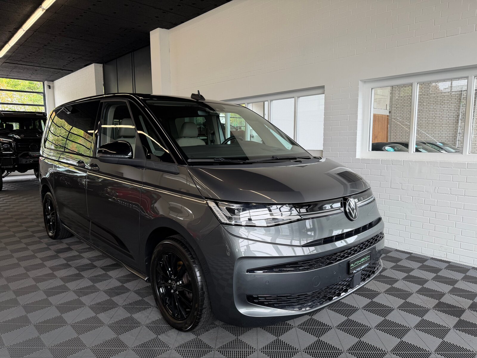 VW Multivan 2.0 TDI Life EDITON DSG