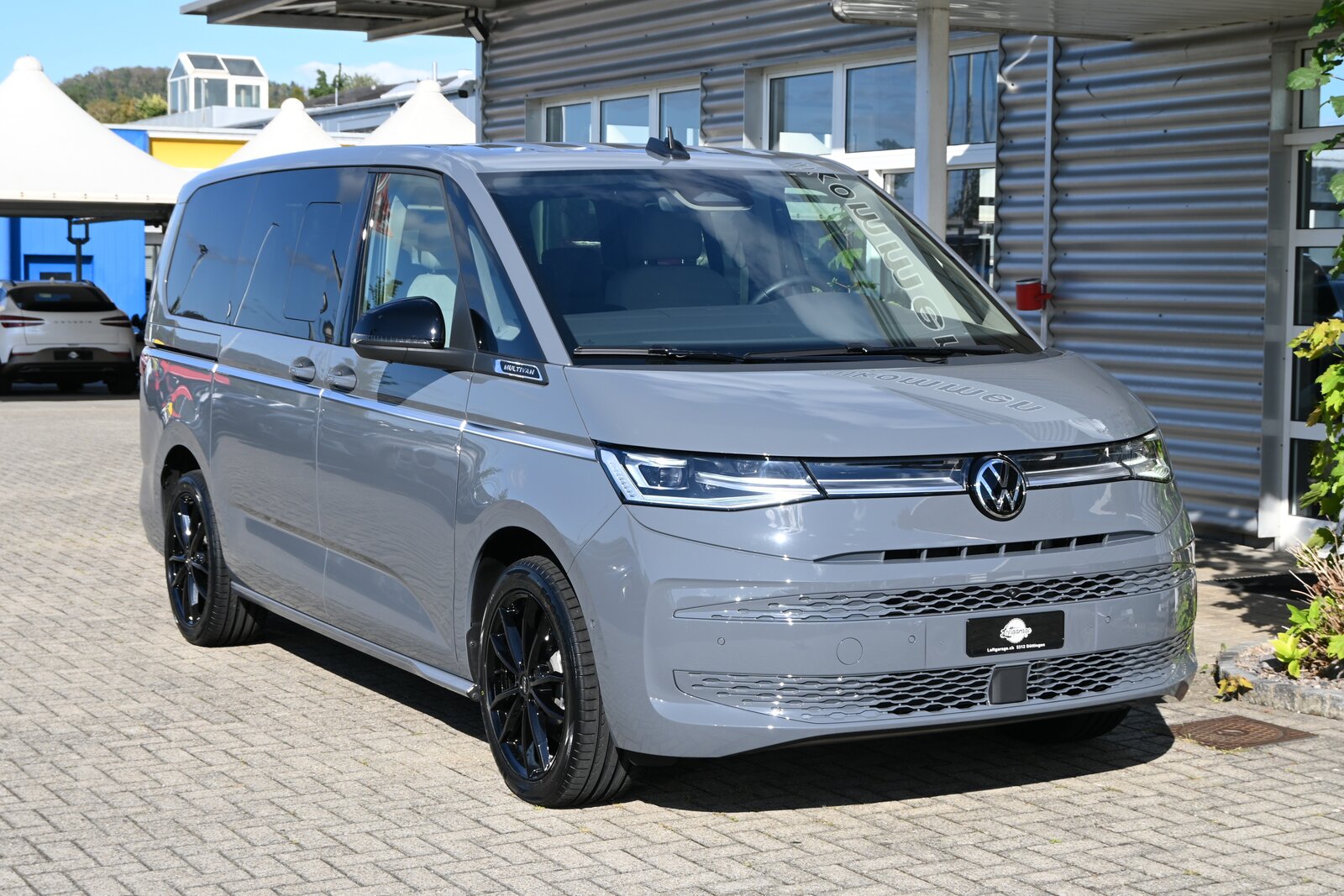VW Multivan 2.0 TDI Style DSG Lang 7-Plätzer + AHK 2000KG +