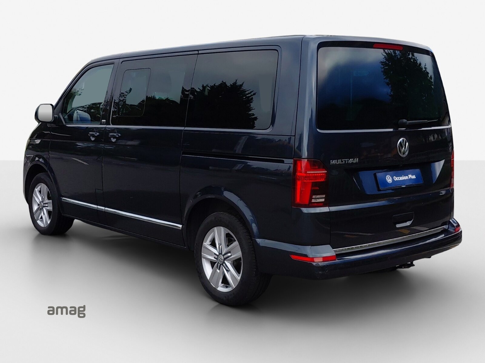 VW Multivan 6.1 Generation SIX, Diesel, Second hand / Used, Automatic - 3