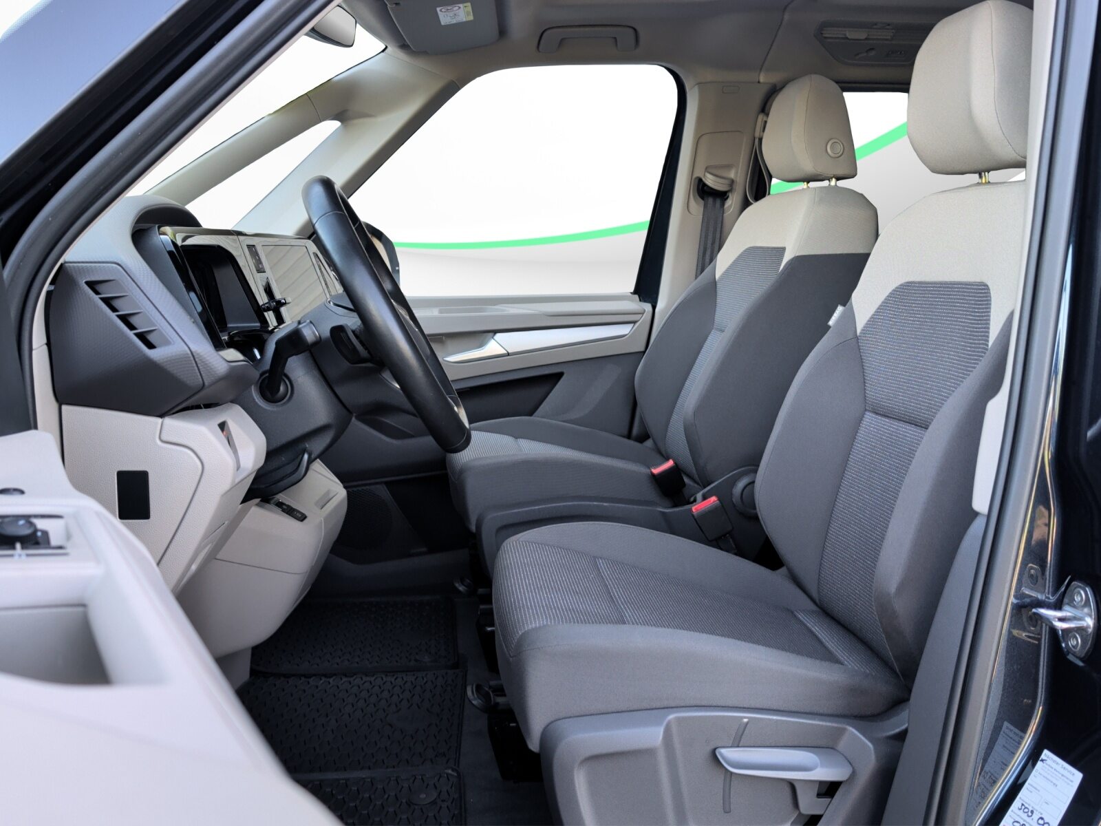 VW Multivan kurz, Diesel, Occasion / Gebraucht, Automatik - 6