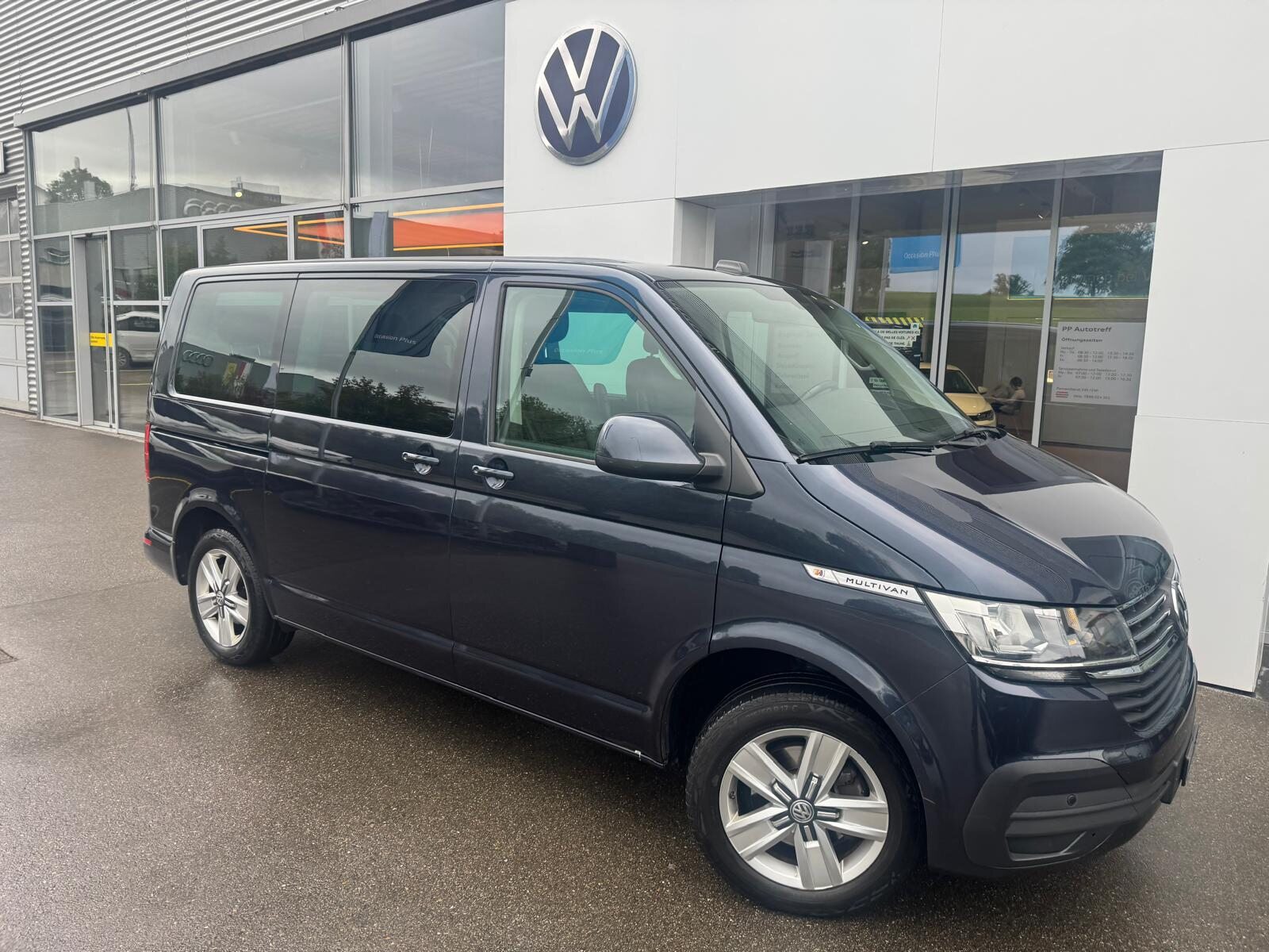 VW Multivan 6.1 Comfortline 2.0 TDI Common Rail EU6 S, Diesel, Occasion / Gebraucht, Automatik - 2