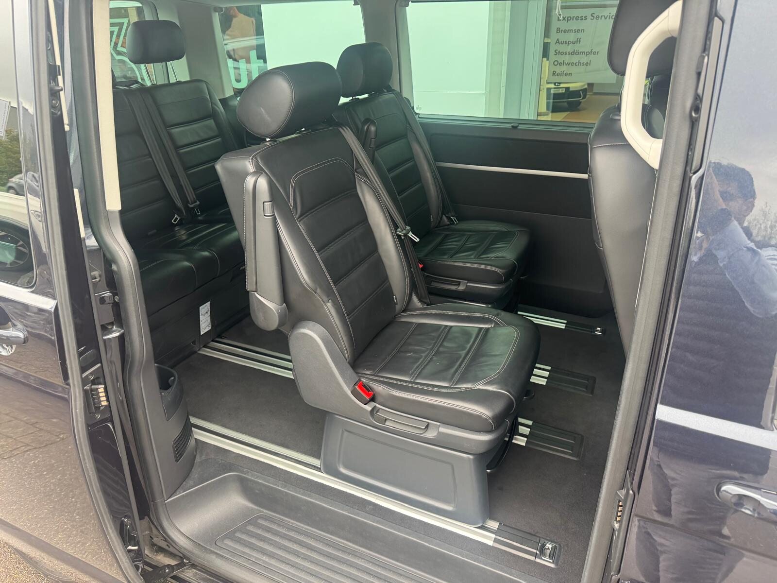 VW Multivan 6.1 Comfortline 2.0 TDI Common Rail EU6 S, Diesel, Occasion / Gebraucht, Automatik - 4