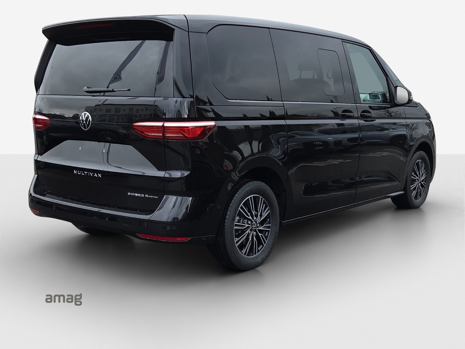 VW Multivan Liberty kurz, Full-Hybrid Petrol/Electric, Ex-demonstrator, Automatic - 5