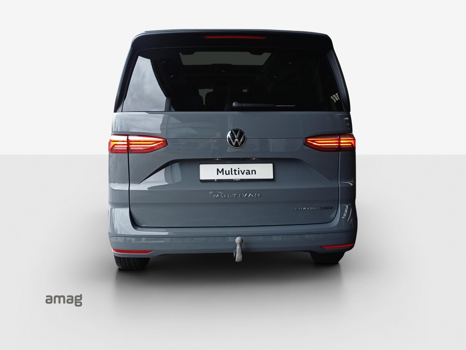 VW Multivan Liberty kurz, Full-Hybrid Petrol/Electric, Ex-demonstrator, Automatic - 4
