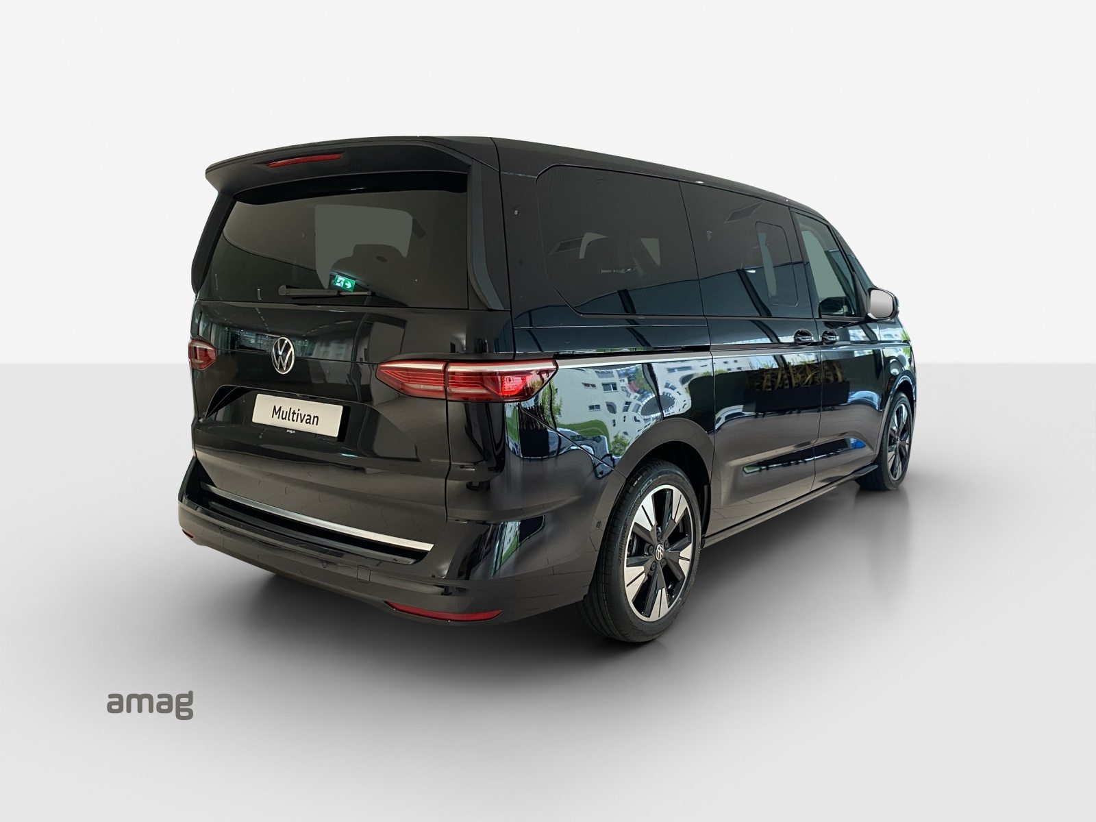 VW Multivan Style Liberty lang, Diesel, Ex-demonstrator, Automatic - 5
