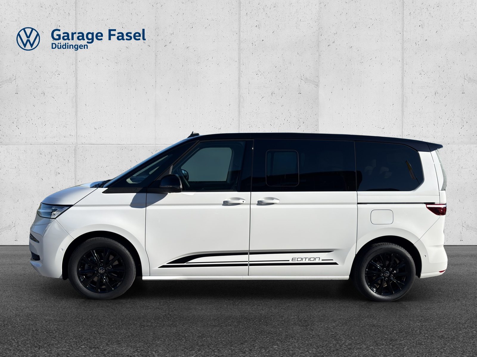 VW Multivan Life Edition kurz, Full-Hybrid Petrol/Electric, Ex-demonstrator, Automatic - 2