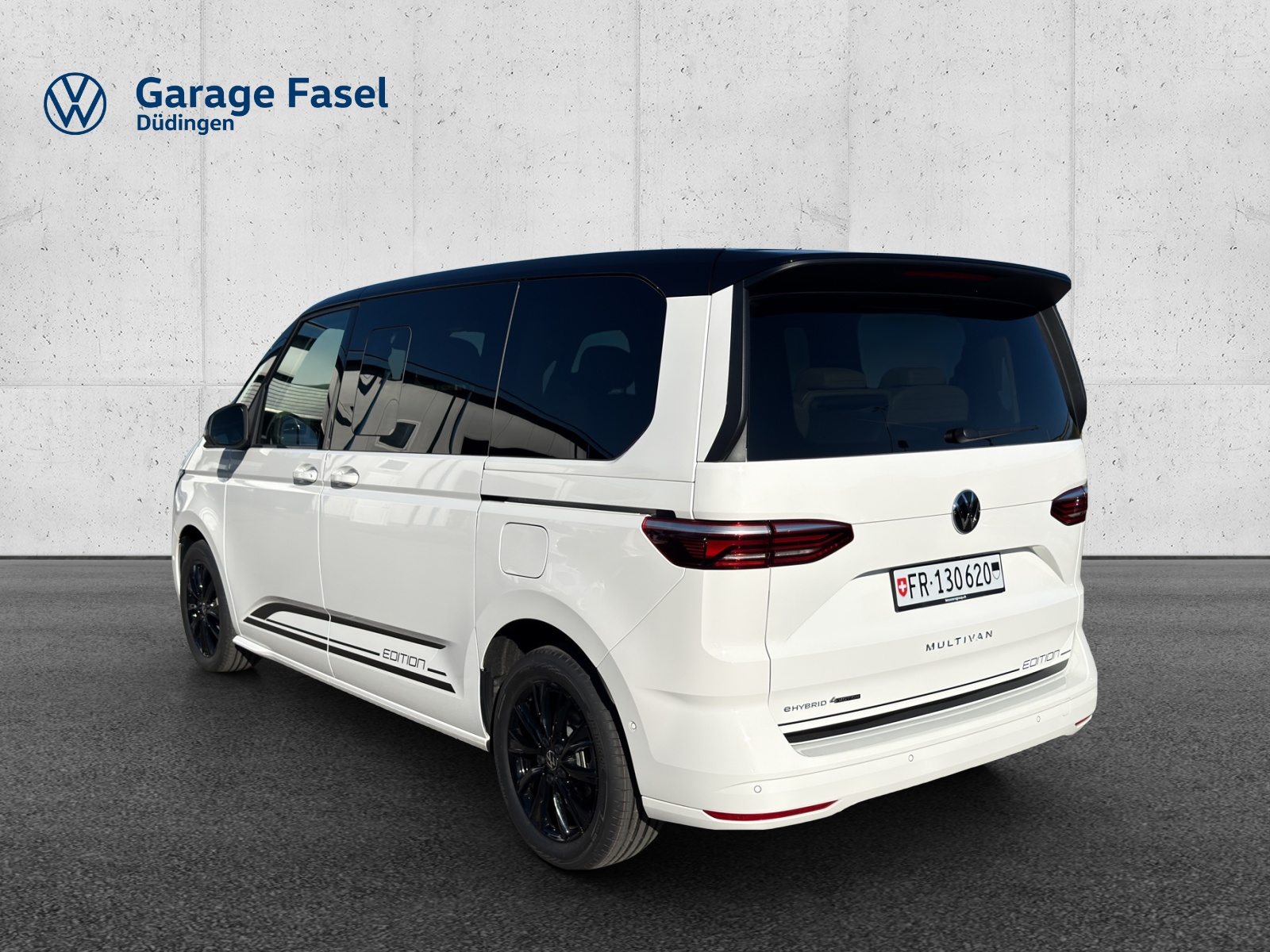 VW Multivan Life Edition kurz, Full-Hybrid Petrol/Electric, Ex-demonstrator, Automatic - 3