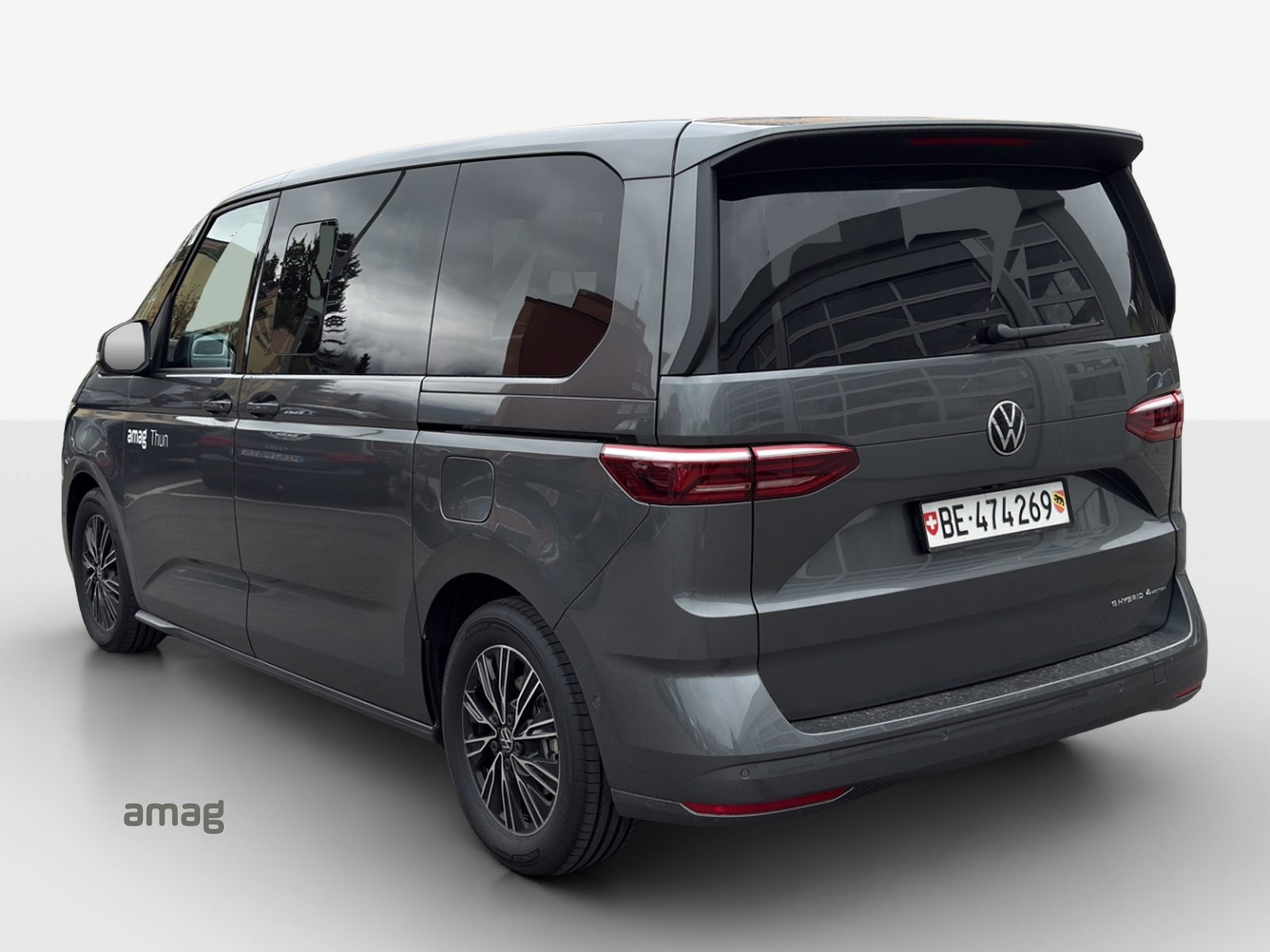 VW Multivan Liberty kurz, Full-Hybrid Petrol/Electric, Ex-demonstrator, Automatic - 3