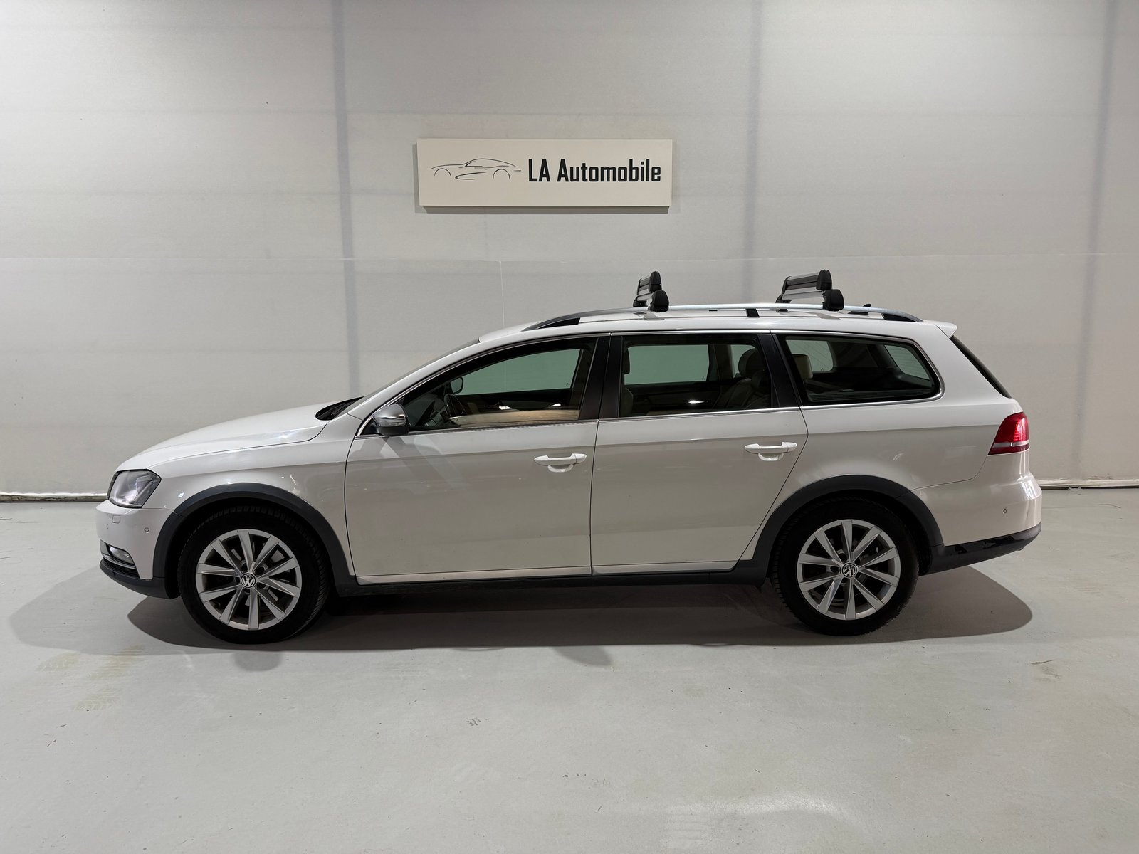 VW Passat Alltrack 2.0 TDI BMT 4Motion DSG, Diesel, Second hand / Used, Automatic - 3