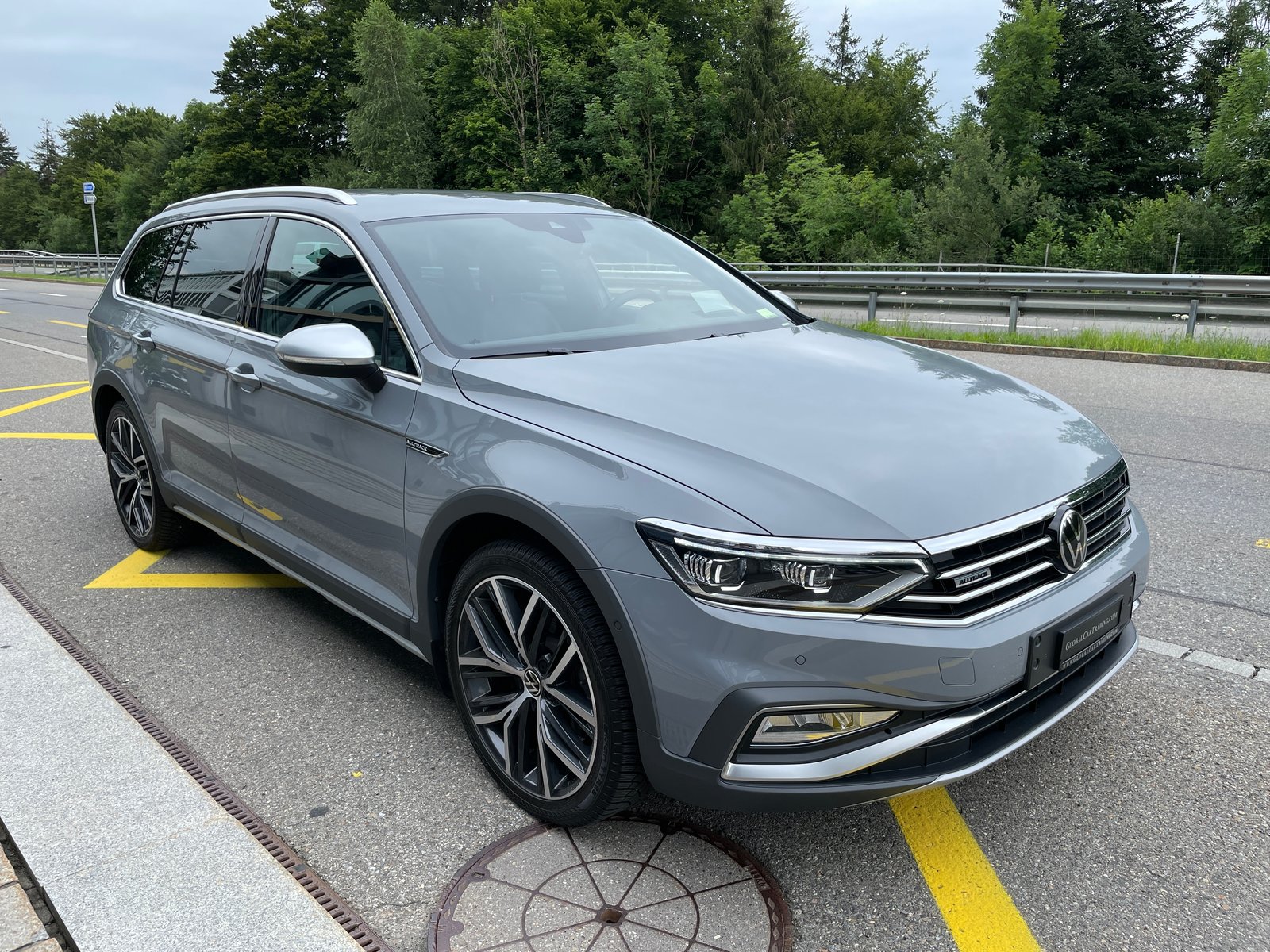 VW Passat Alltrack 2.0 TSI 4Motion DSG mit AHK und Standheiz, Petrol, Ex-demonstrator, Automatic - 2