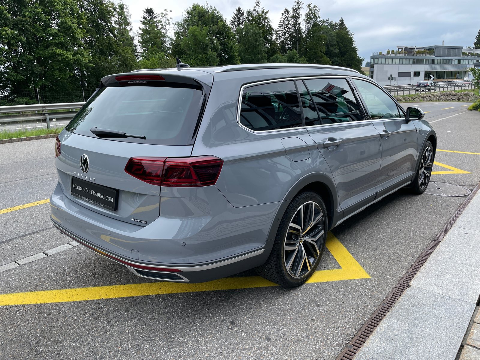 VW Passat Alltrack 2.0 TSI 4Motion DSG mit AHK und Standheiz, Petrol, Ex-demonstrator, Automatic - 4