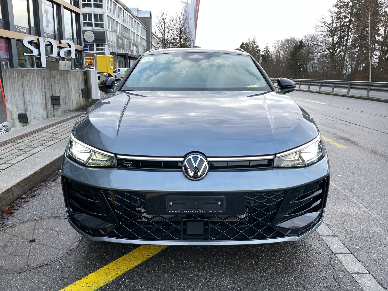 VW Passat R-Line 2.0 TDI 4MOTION, Diesel, New car, Automatic - 2
