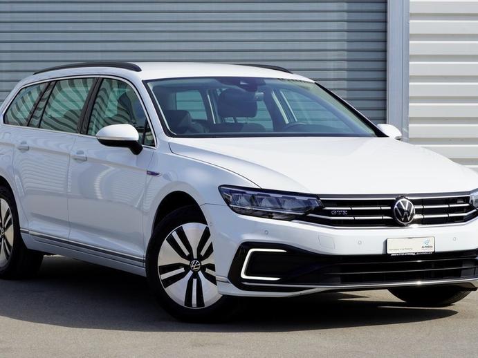 VW Passat 1.4 TSI GTE, Full-Hybrid Petrol/Electric, Second hand / Used, Automatic