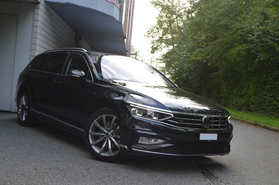 VW Passat 2.0 TDI BMT Elegance R-LINE 4Motion DSG, Diesel, Second hand / Used, Automatic