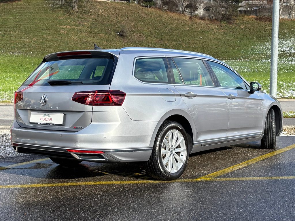VW Passat Var. 2.0TDI DSG Elegance 4Motion, Diesel, Occasion / Gebraucht, Automat - 3
