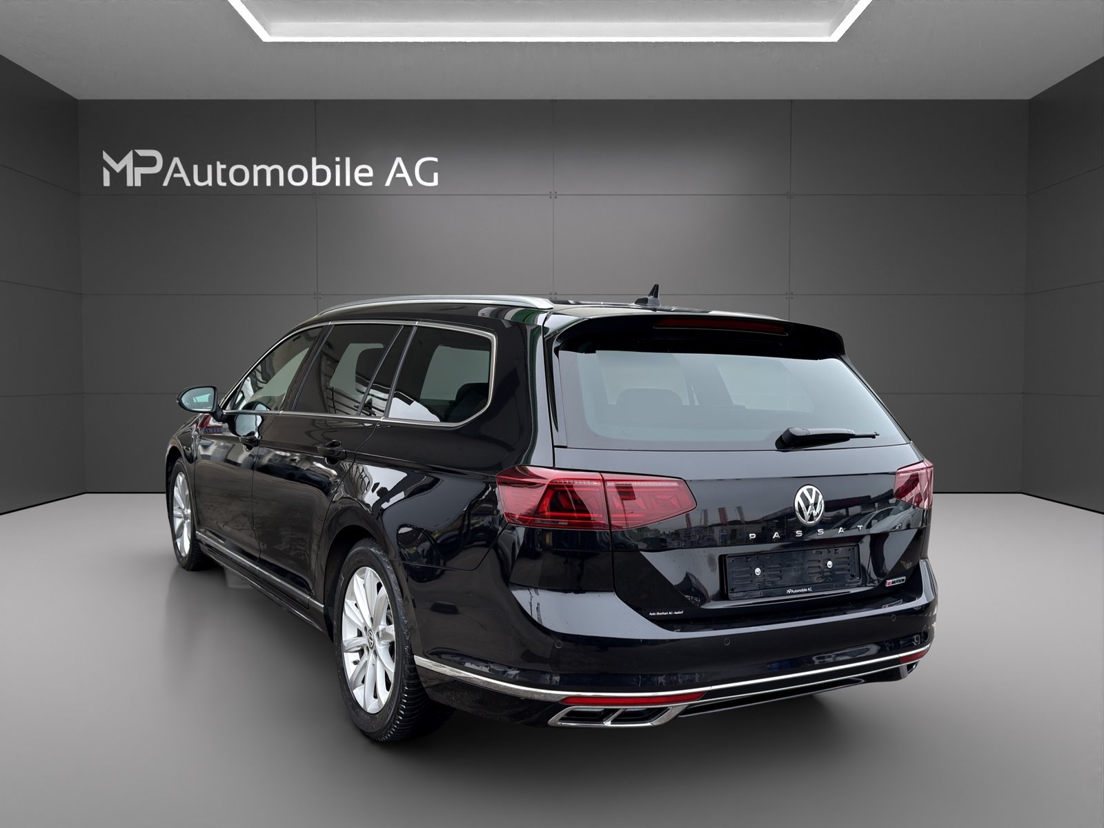 VW Passat 2.0 TDI BMT R-Line Edition 4Motion DSG, Diesel, Occasion / Utilisé, Automatique - 5