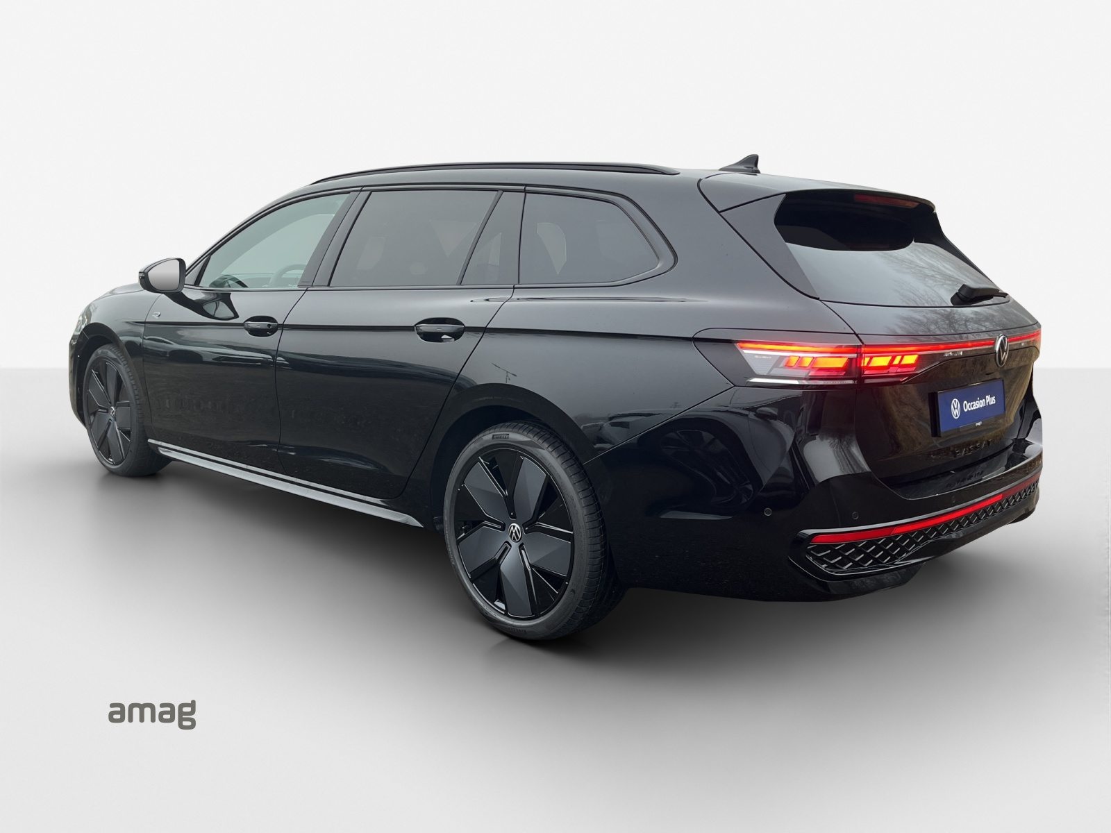 VW Passat Var 2.0 R-Line 4M, Benzin, Occasion / Gebraucht, Automat - 3