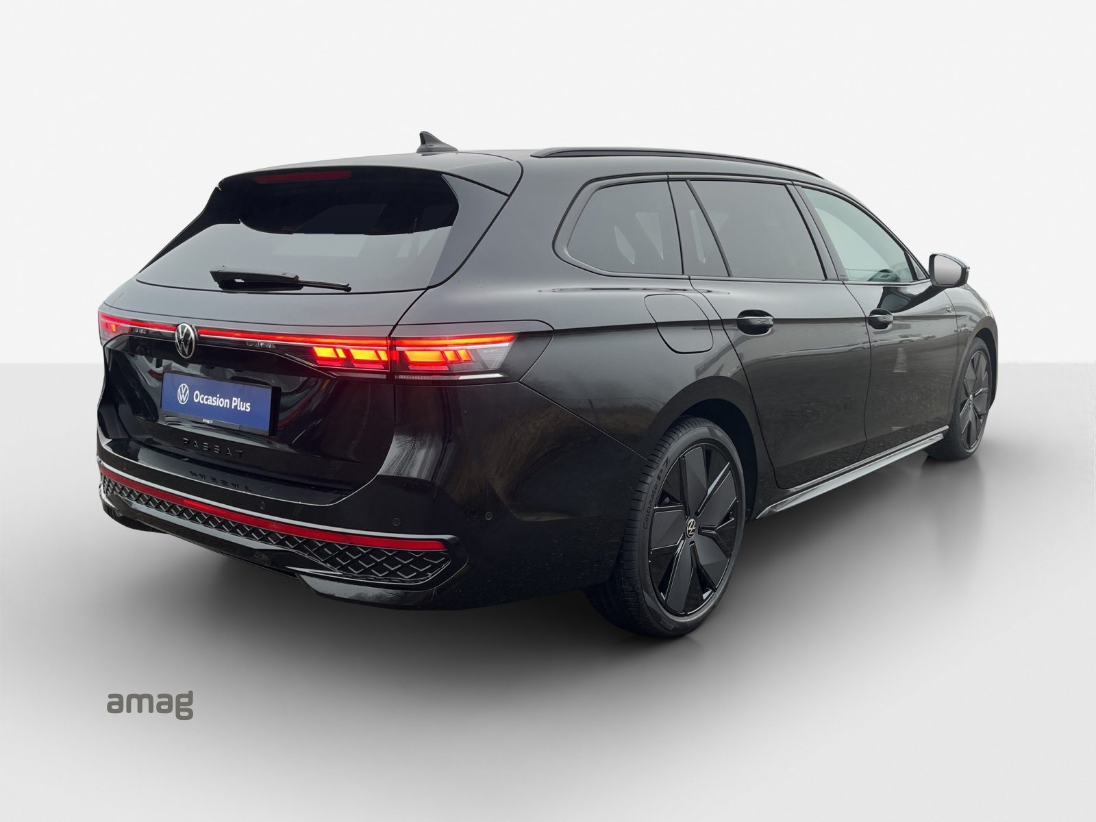 VW Passat Var 2.0 R-Line 4M, Benzin, Occasion / Gebraucht, Automat - 5