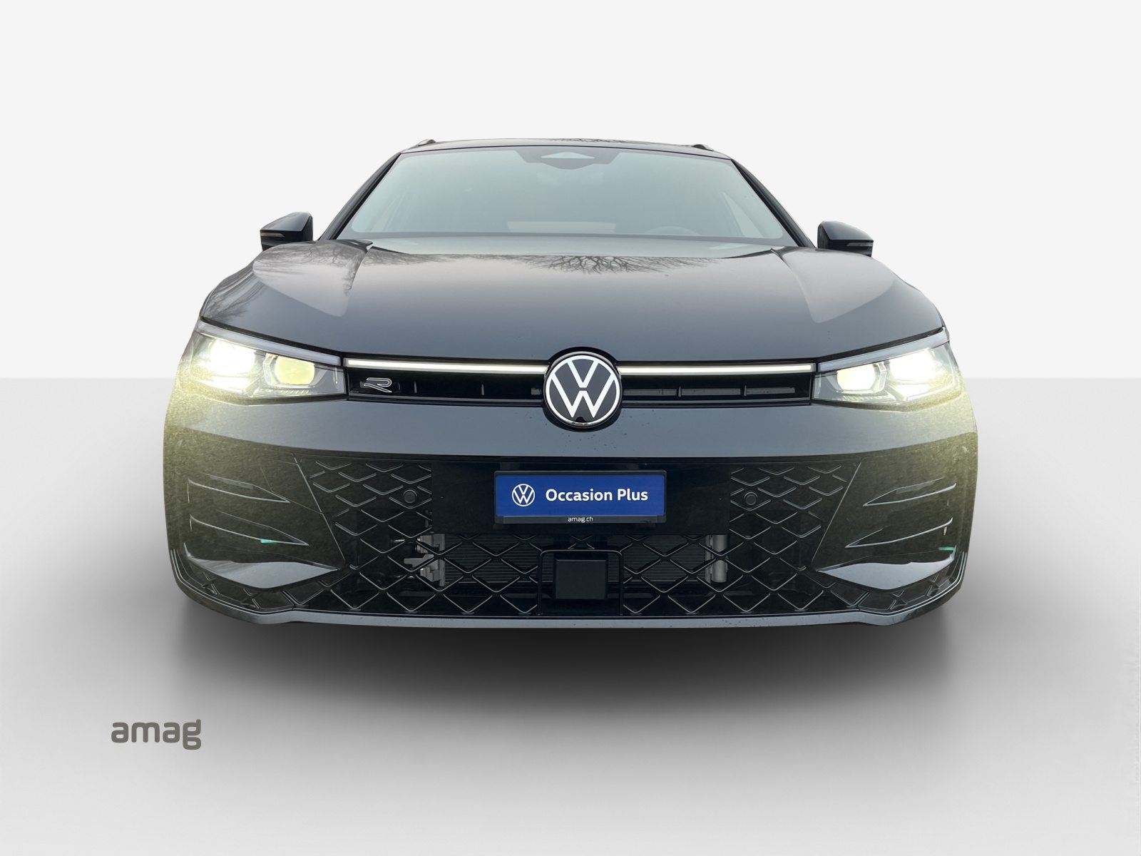 VW Passat Var 2.0 R-Line 4M, Benzin, Occasion / Gebraucht, Automat - 7