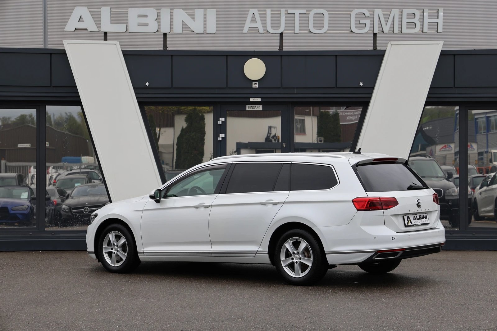 VW Passat 2.0 TDI BMT Elegance DSG, Diesel, Second hand / Used, Automatic - 4