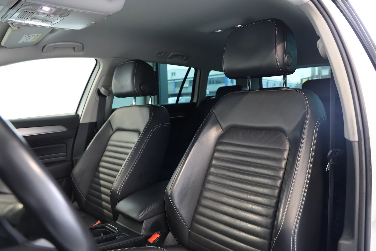 VW Passat 2.0 TDI BMT Elegance DSG, Diesel, Second hand / Used, Automatic - 7