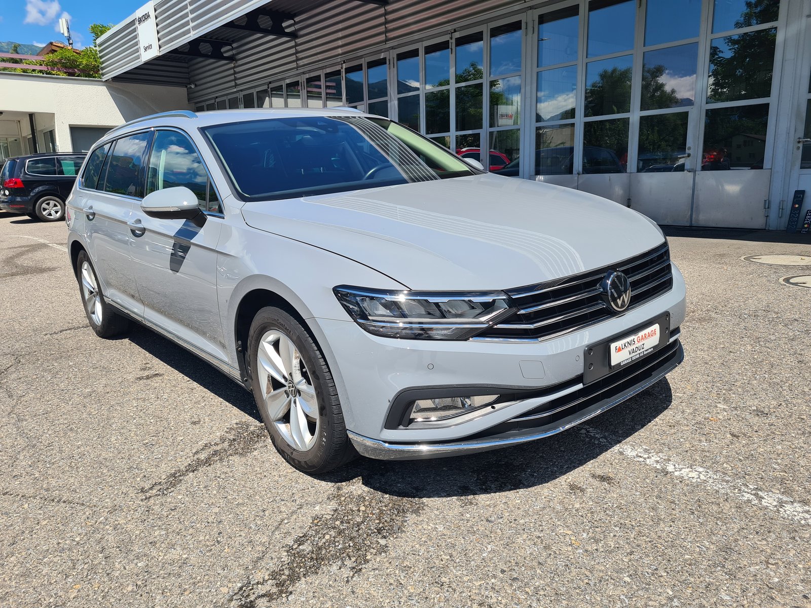 VW Passat 2.0 TDI BMt 75 Edition 4Motion DSG, Diesel, Second hand / Used, Automatic - 2