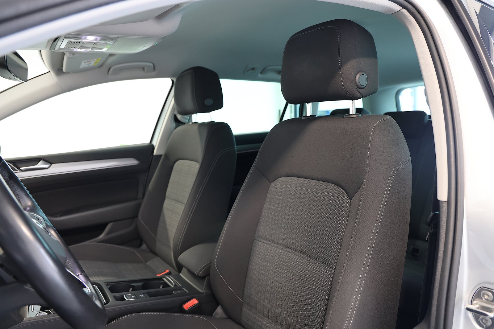 VW Passat 2.0 TDI BMT Business DSG, Diesel, Occasion / Gebraucht, Automatik - 7