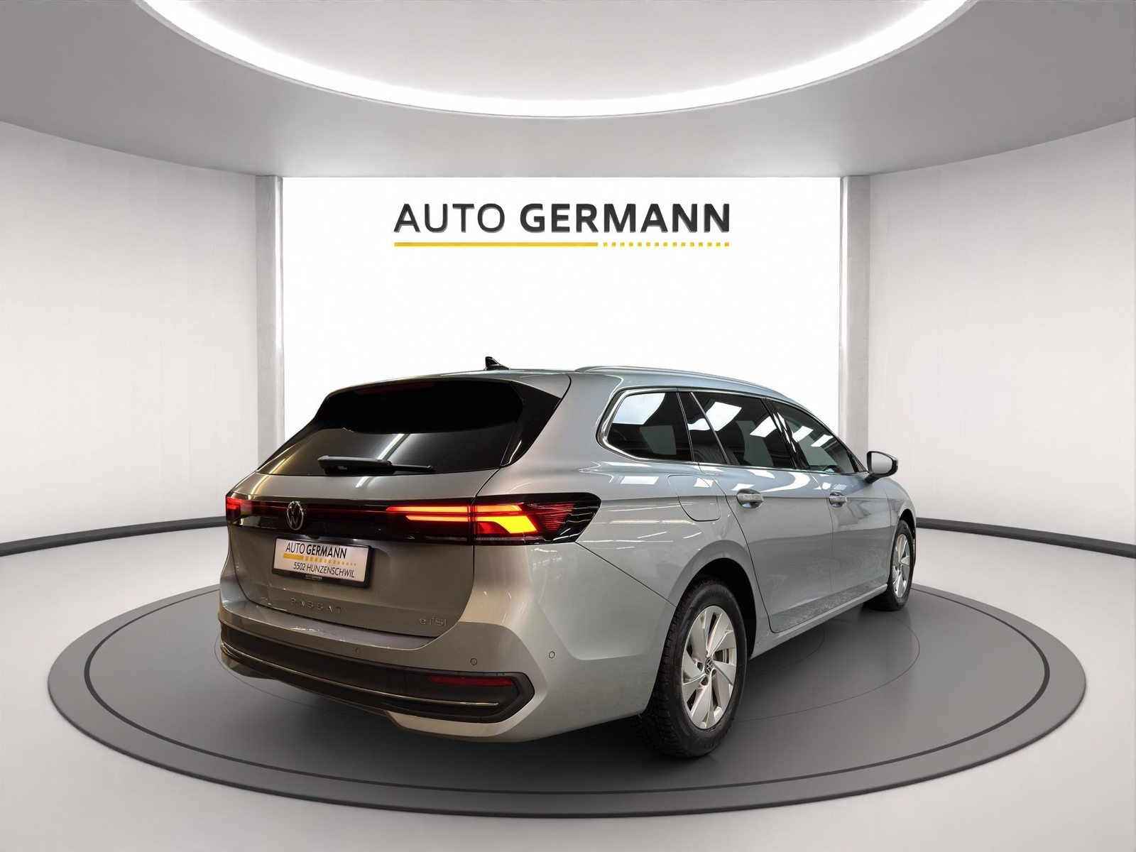 VW Passat Variant 1.5 TSI Business DSG, Hybride Léger Essence/Électricité, Occasion / Utilisé, Automatique - 2