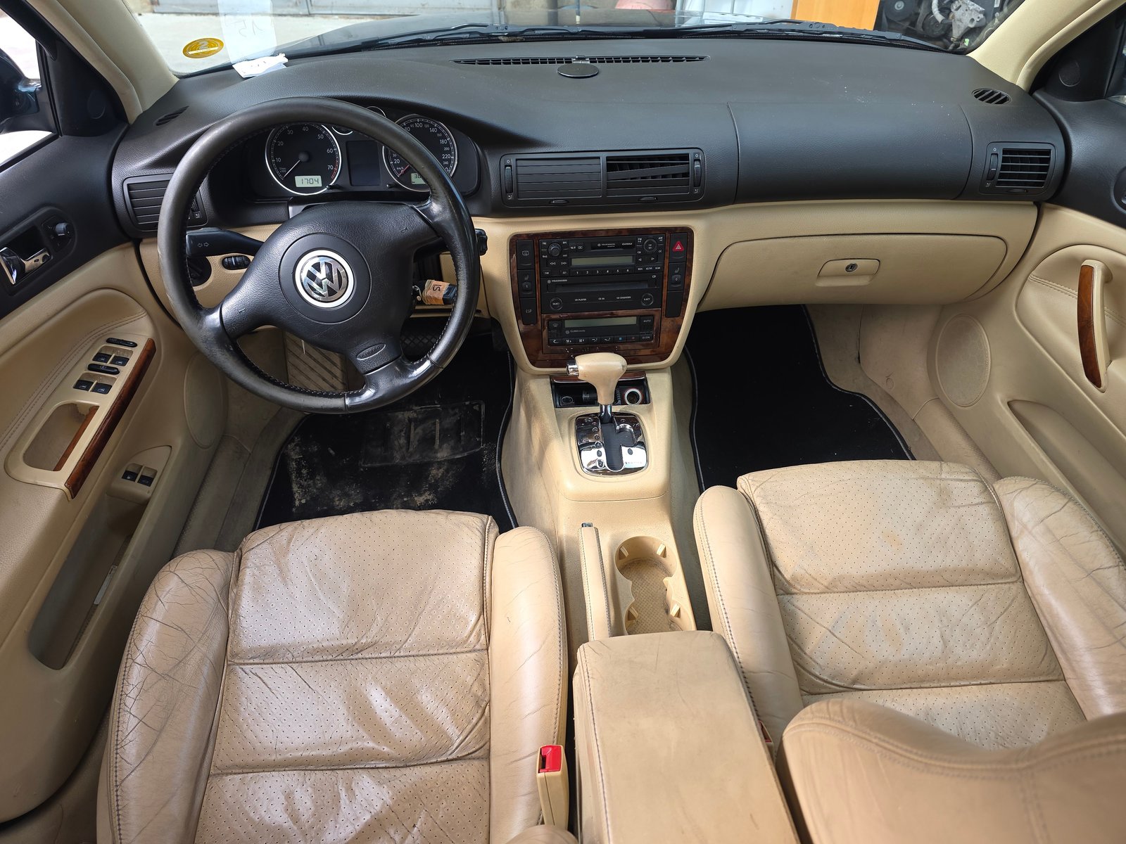 VW PASSAT, Petrol, Second hand / Used, Automatic - 7