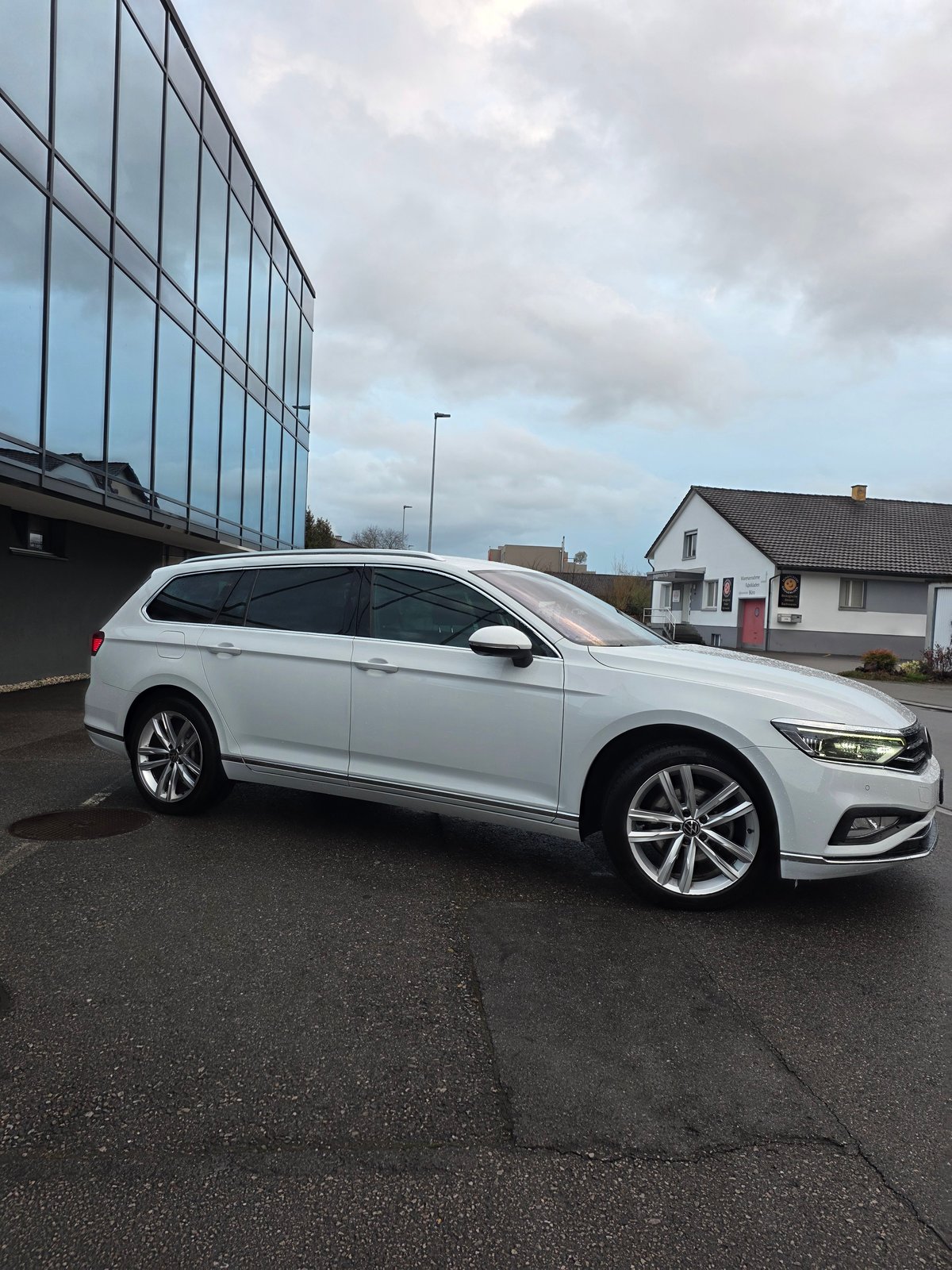 VW Passat 2.0 TDI BMT Elegance 4Motion DSG, Diesel, Occasion / Gebraucht, Automatik - 3