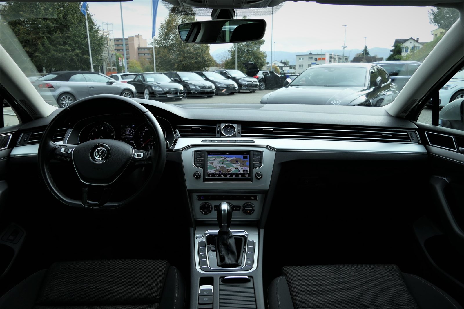 VW NEW Passat Limousine Comfortline, Essence, Occasion / Utilisé, Automatique - 6
