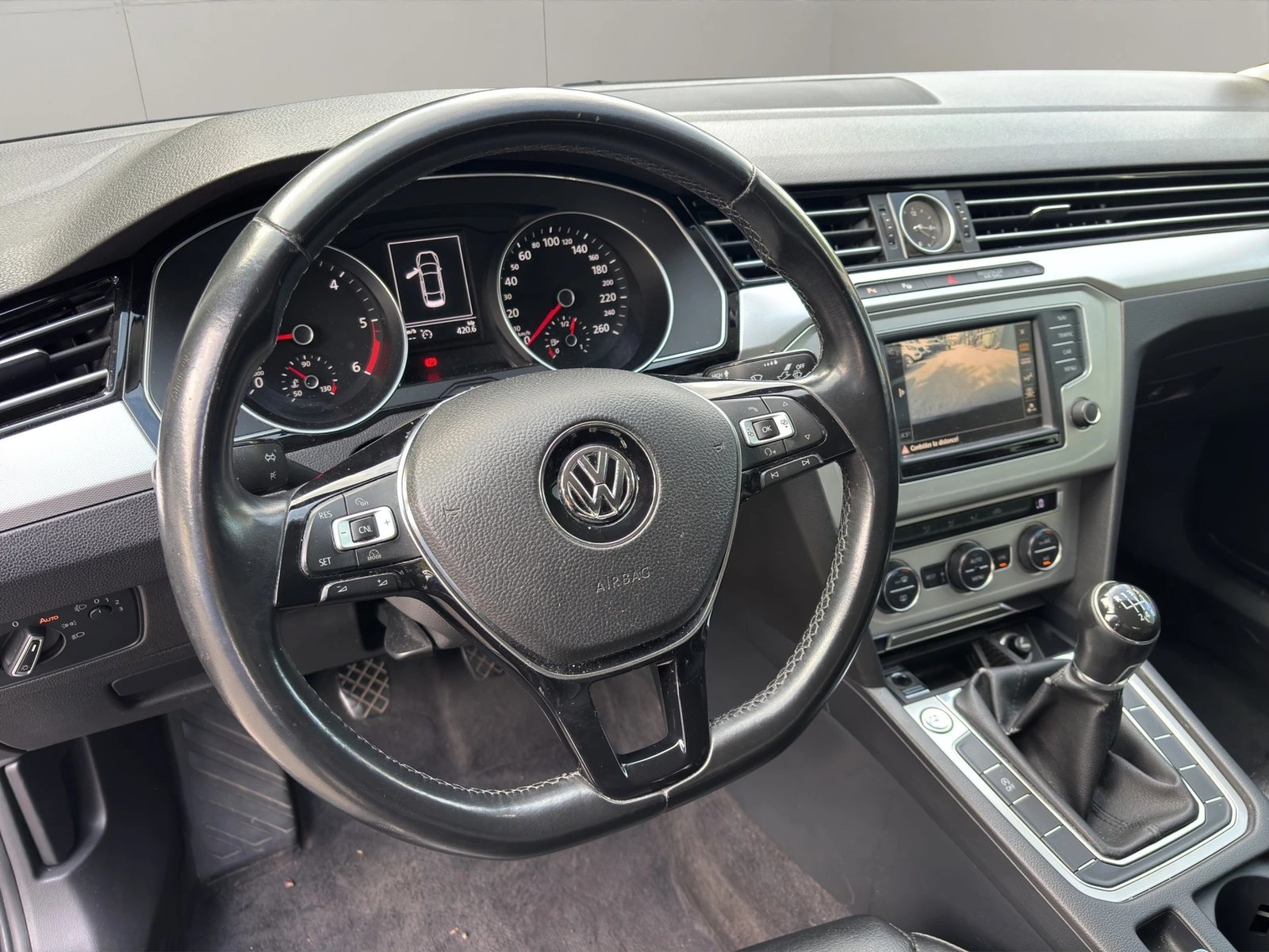 VW Passat 1.6 TDI BlM Trendline, Diesel, Occasion / Utilisé, Manuelle - 7