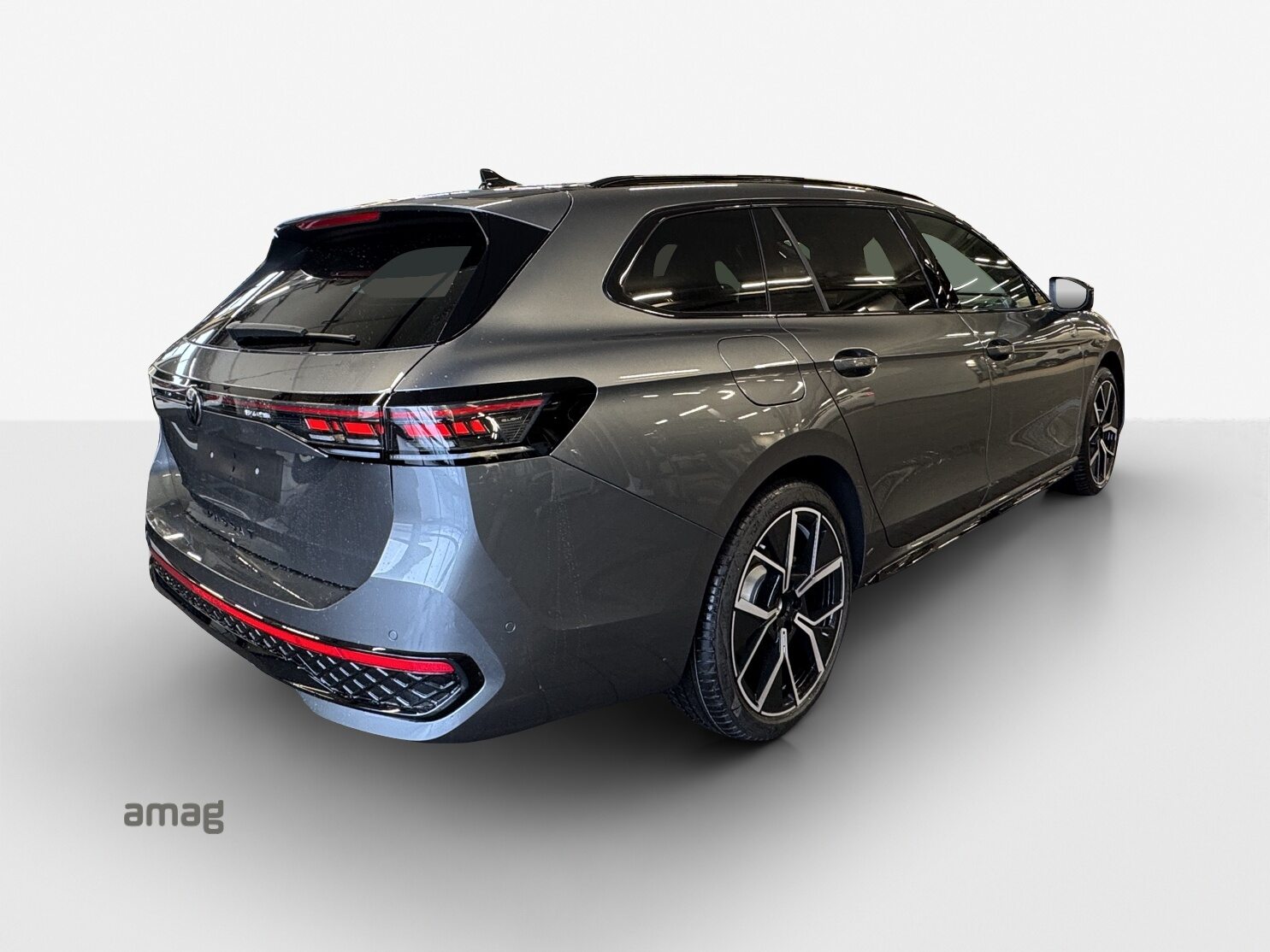 VW Passat Variant R-Line, Diesel, Neues Fahrzeug mit Tageszulassung, Automatik - 5