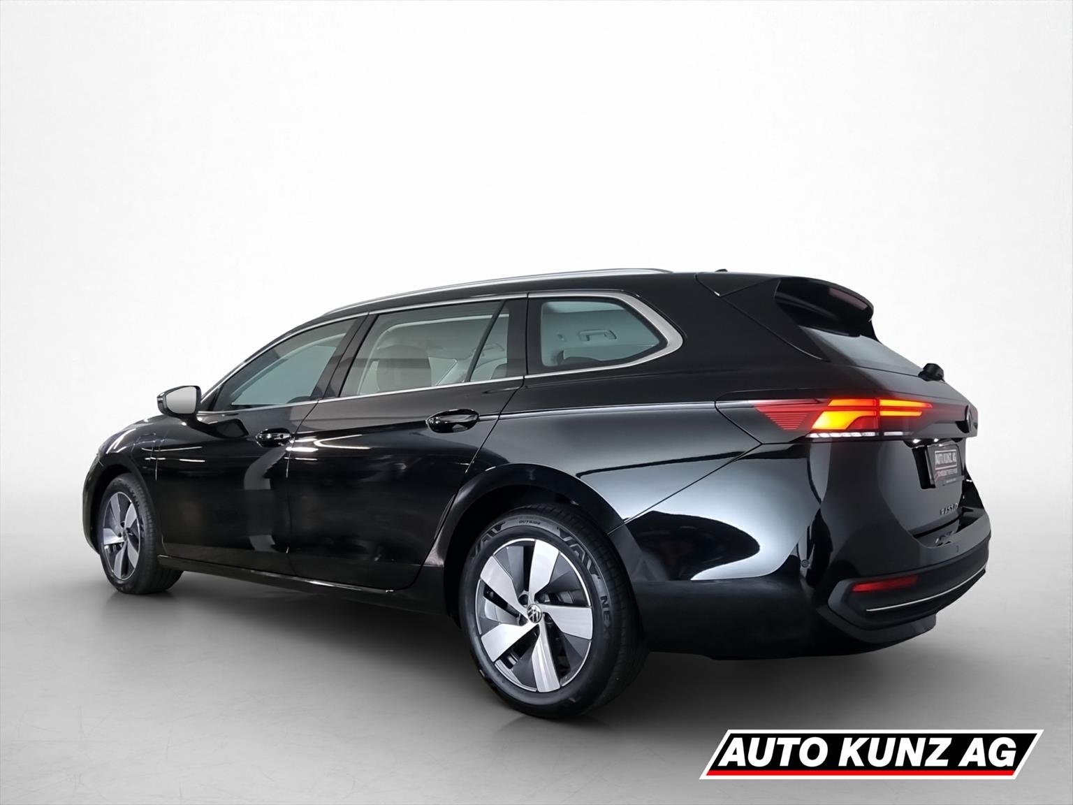 VW Passat Variant 1.5 TSI evo2 Plug-In- Hybrid Busine, Plug-in-Hybrid Benzina/Elettrica, Auto a km zero, Automatico - 5