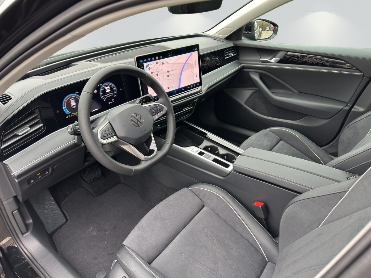 VW Passat Variant NF Elegance, Diesel, New car, Automatic - 5