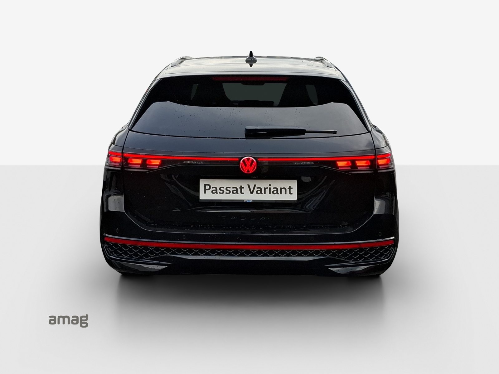 VW Passat Variant R-Line, Petrol, New car, Automatic - 4