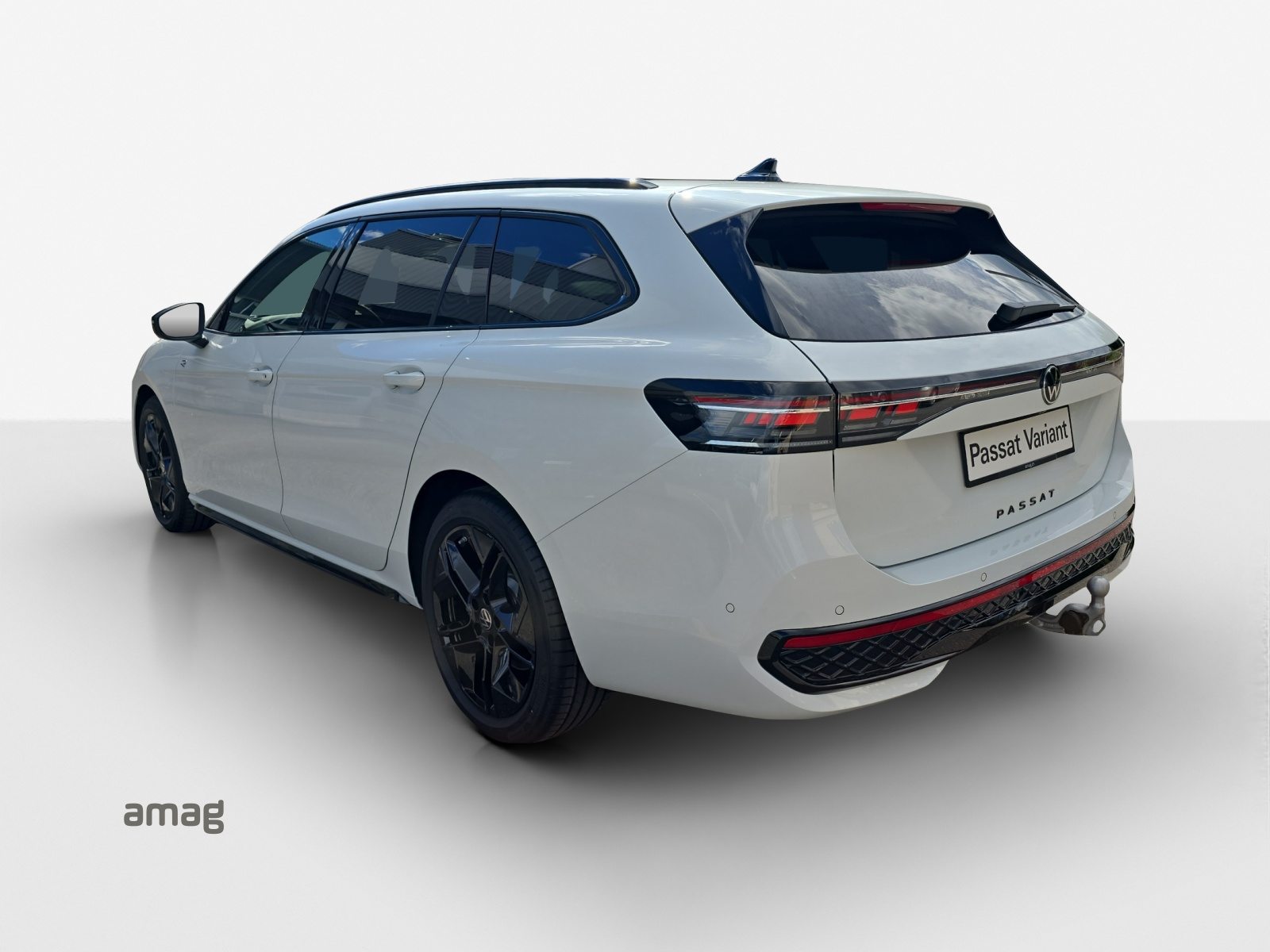 VW Passat Variant R-Line, Benzin, Neuwagen, Automatik - 3
