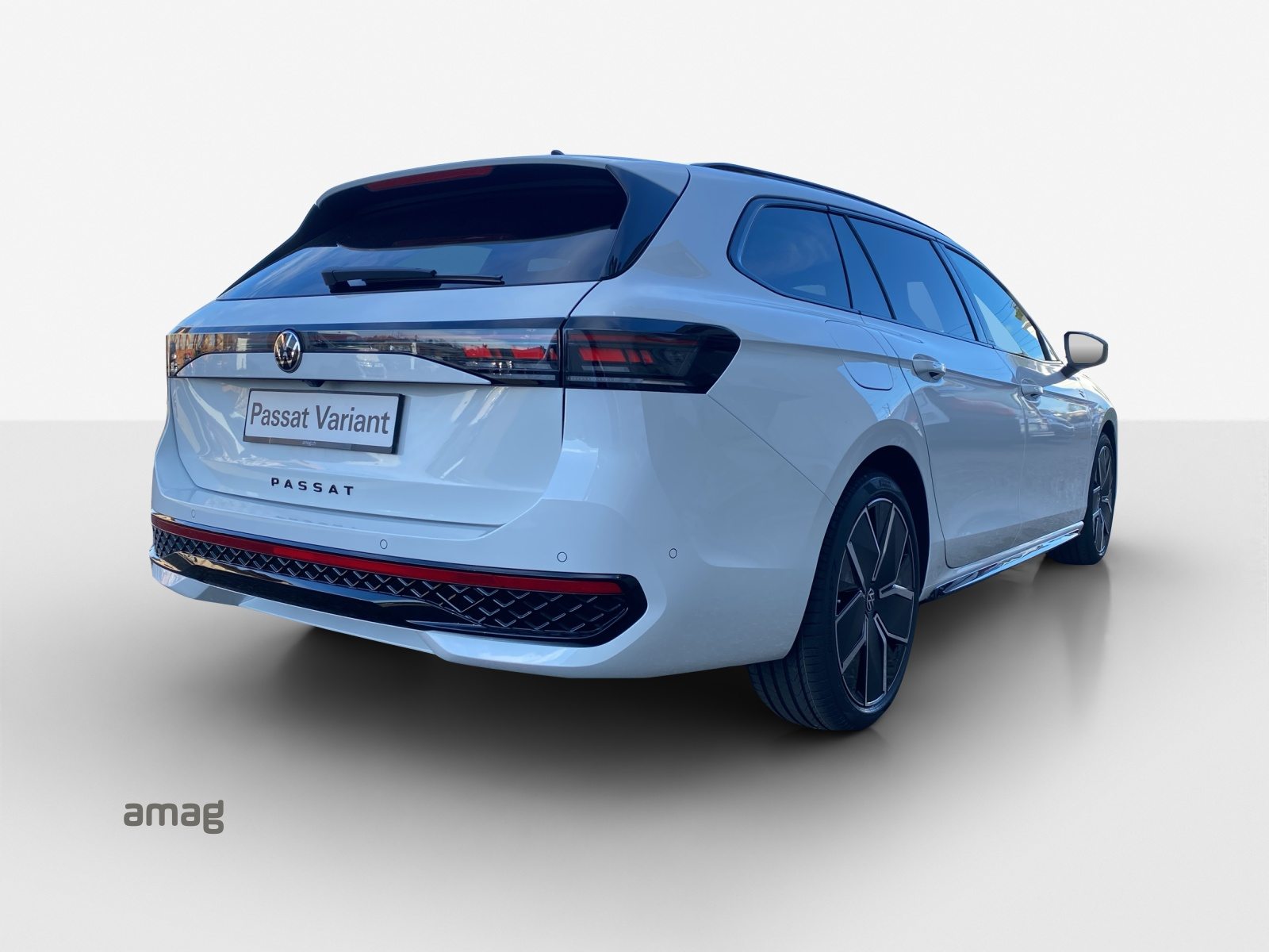 VW Passat Variant R-Line, Diesel, Neuwagen, Automatik - 5