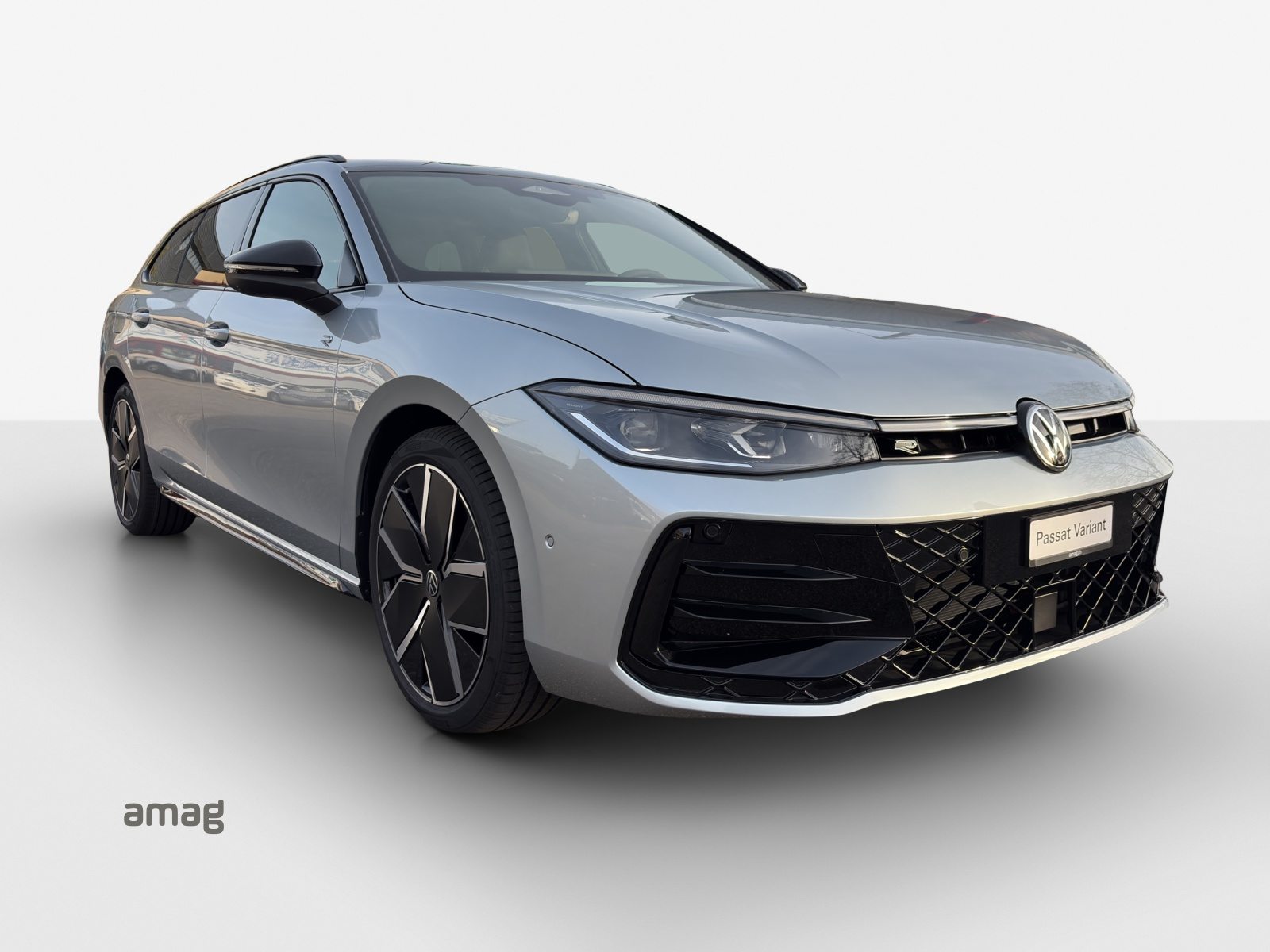 VW Passat Variant R-Line, Benzin, Neuwagen, Automatik - 6