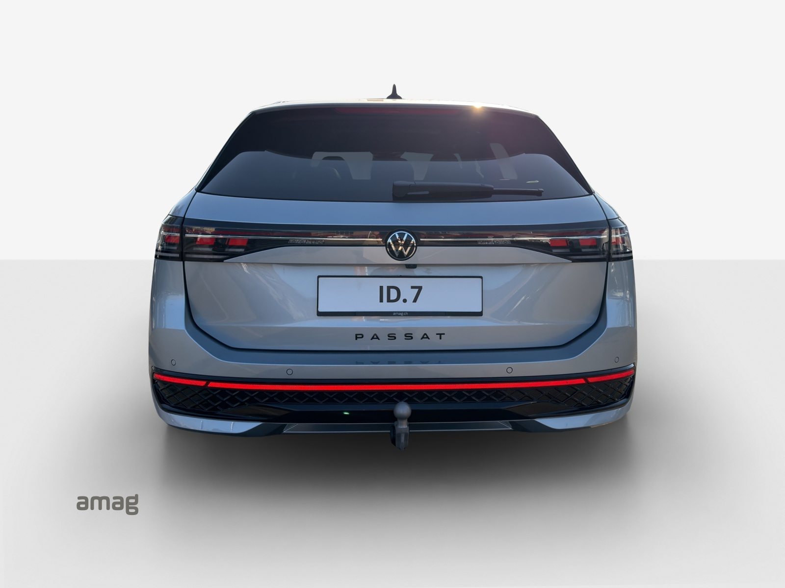 VW Passat Variant R-Line, Benzin, Neuwagen, Automatik - 4