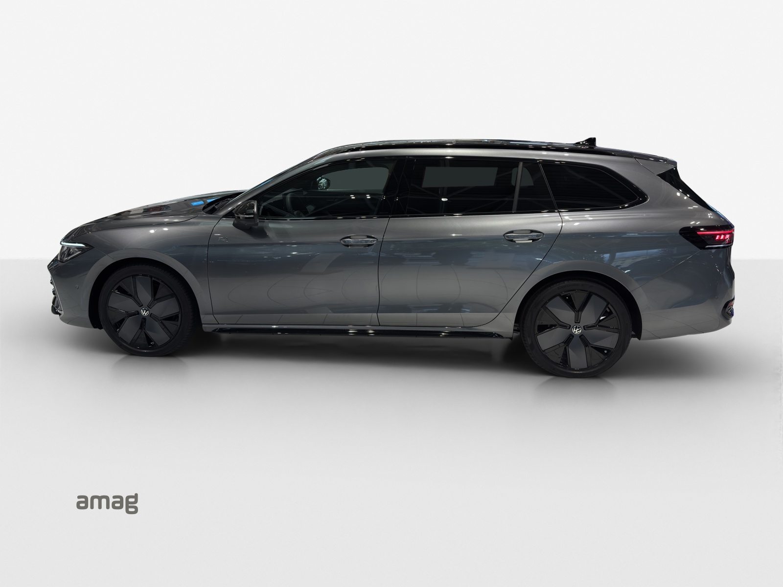 VW Passat Variant NF R-Line, Diesel, New car, Automatic - 2