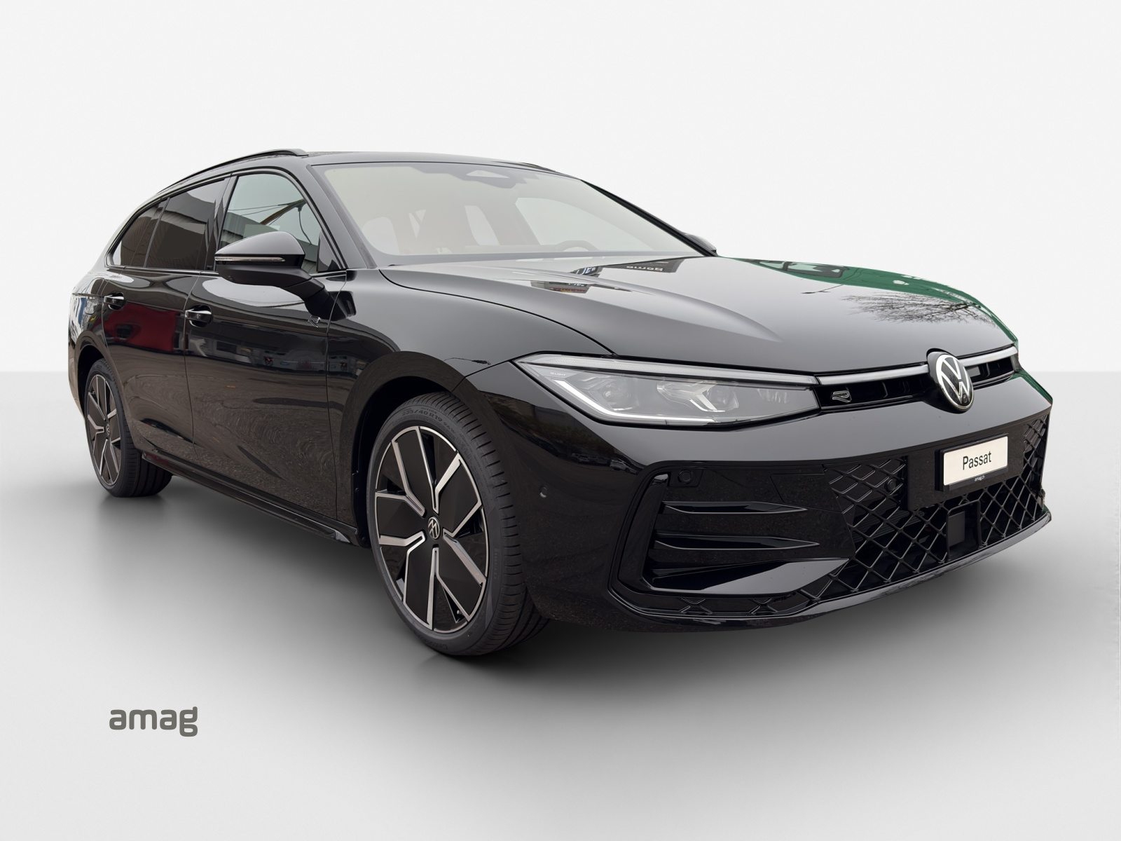 VW Passat Variant R-Line, Benzin, Neuwagen, Automatik - 6