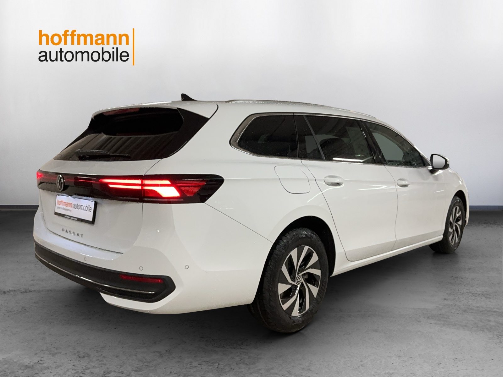 VW Passat Variant Business, Diesel, Auto nuove, Automatico - 4