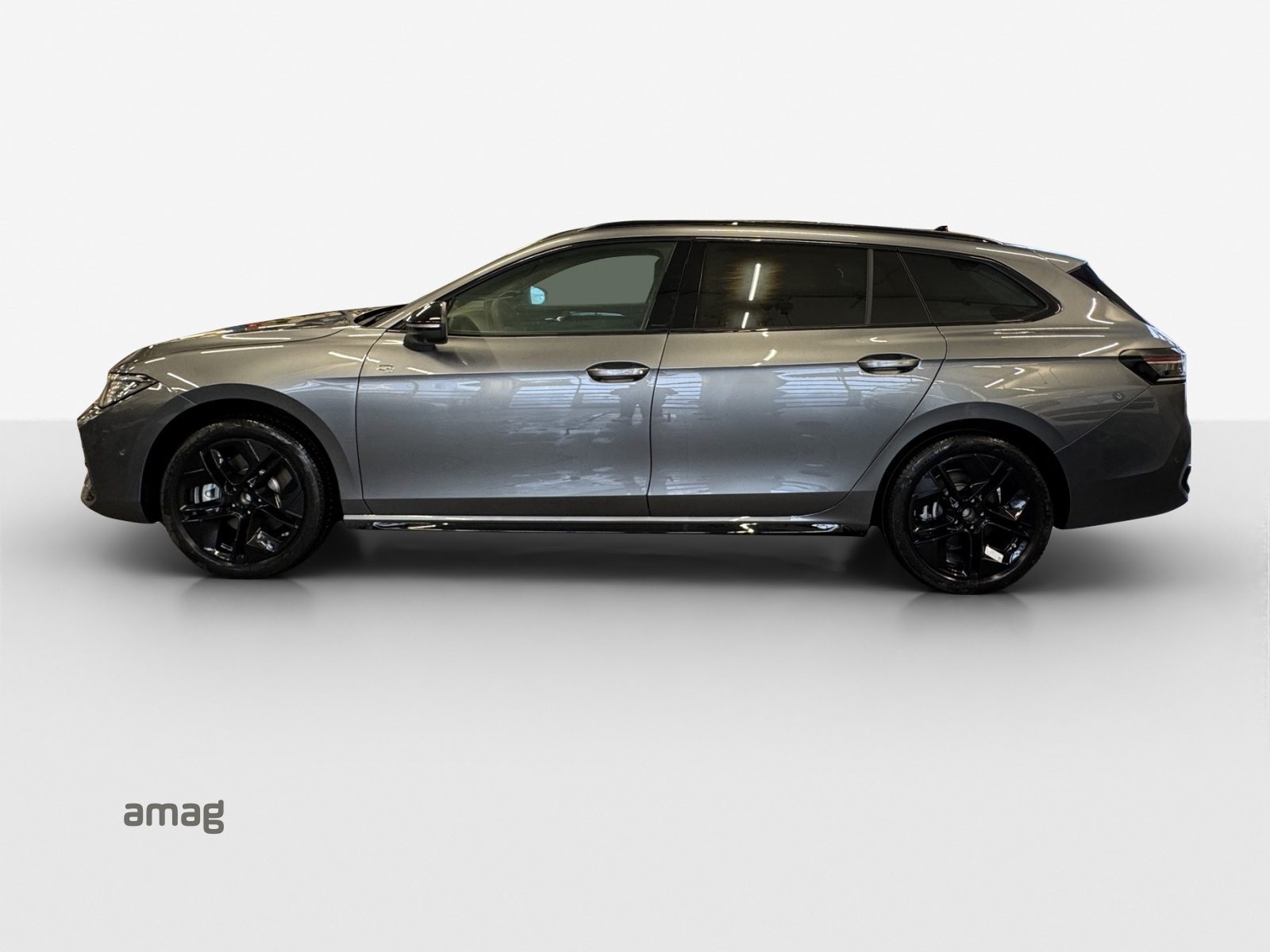 VW Passat Variant R-Line, Essence, Voiture nouvelle, Automatique - 2