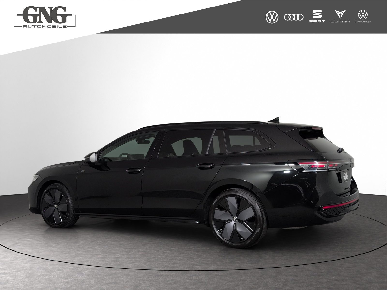 VW Passat Variant R-Line, Benzina, Auto nuove, Automatico - 2