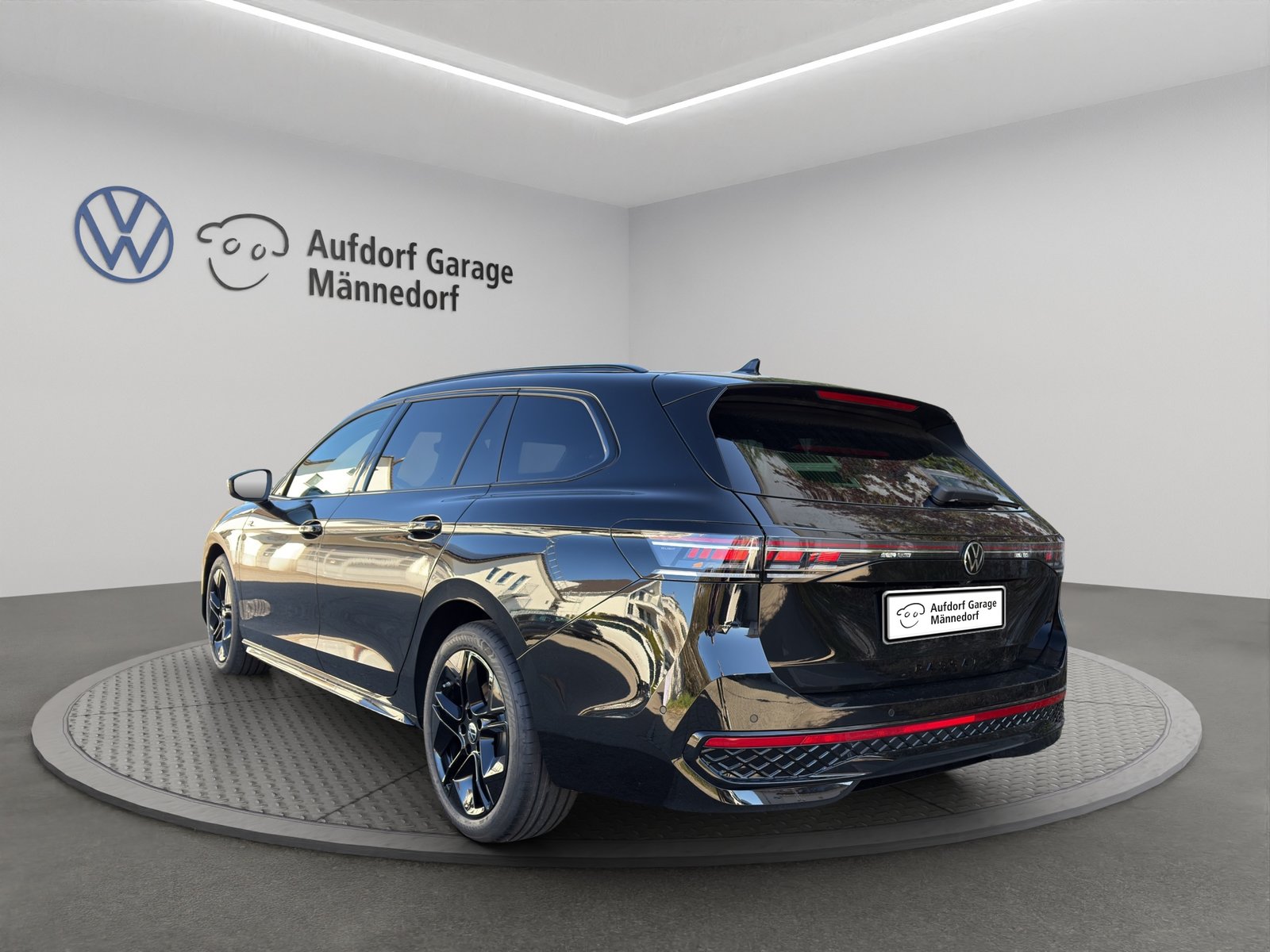 VW Passat Variant 2.0 TSI evo4 R-Line 4 Motion DSG, Hybride Léger Essence/Électricité, Voiture nouvelle, Automatique - 4