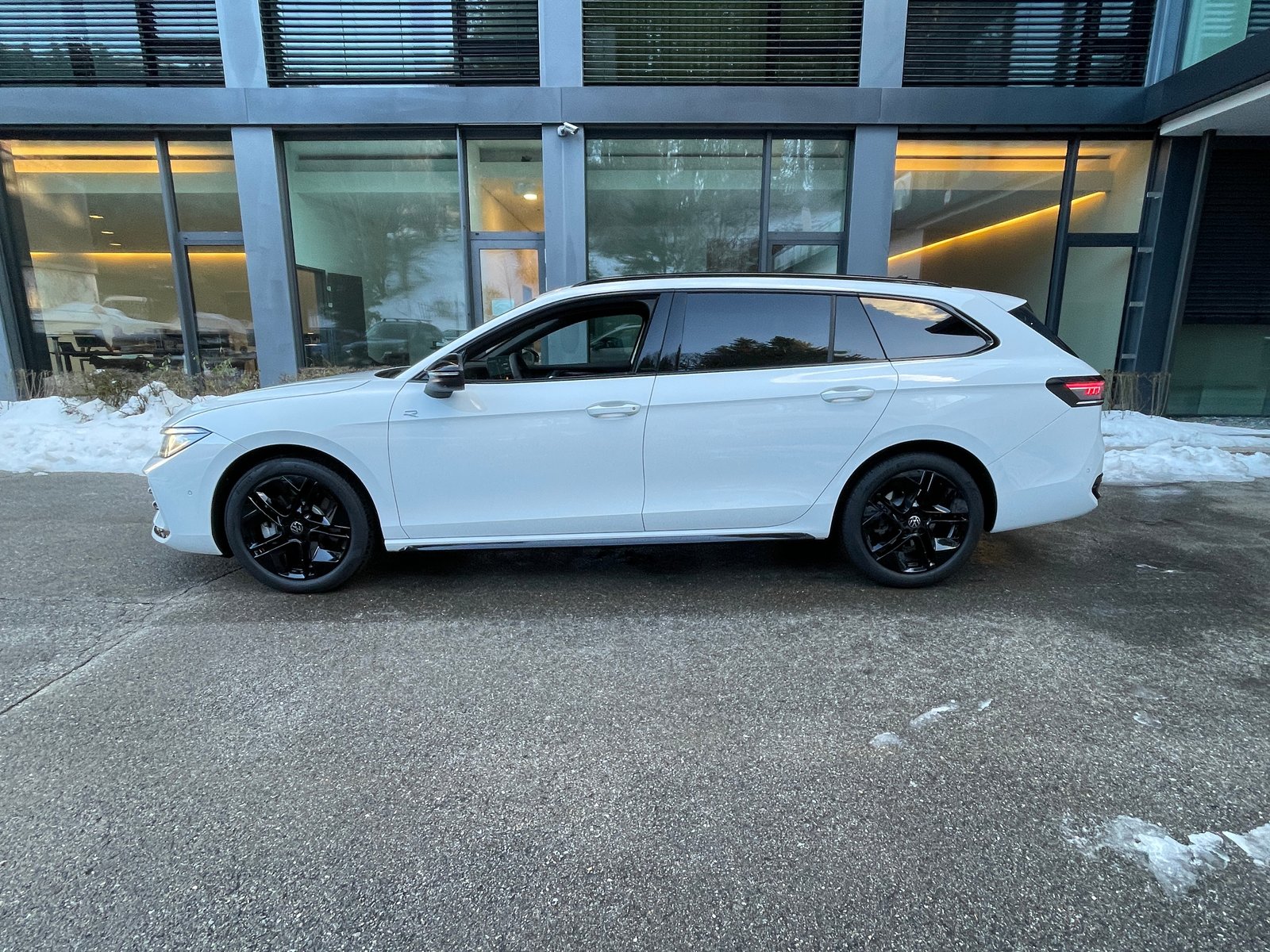 VW Passat Variant 2.0 TDI evo R-Line 4 Motion DSG, Diesel, Auto nuove, Automatico - 2