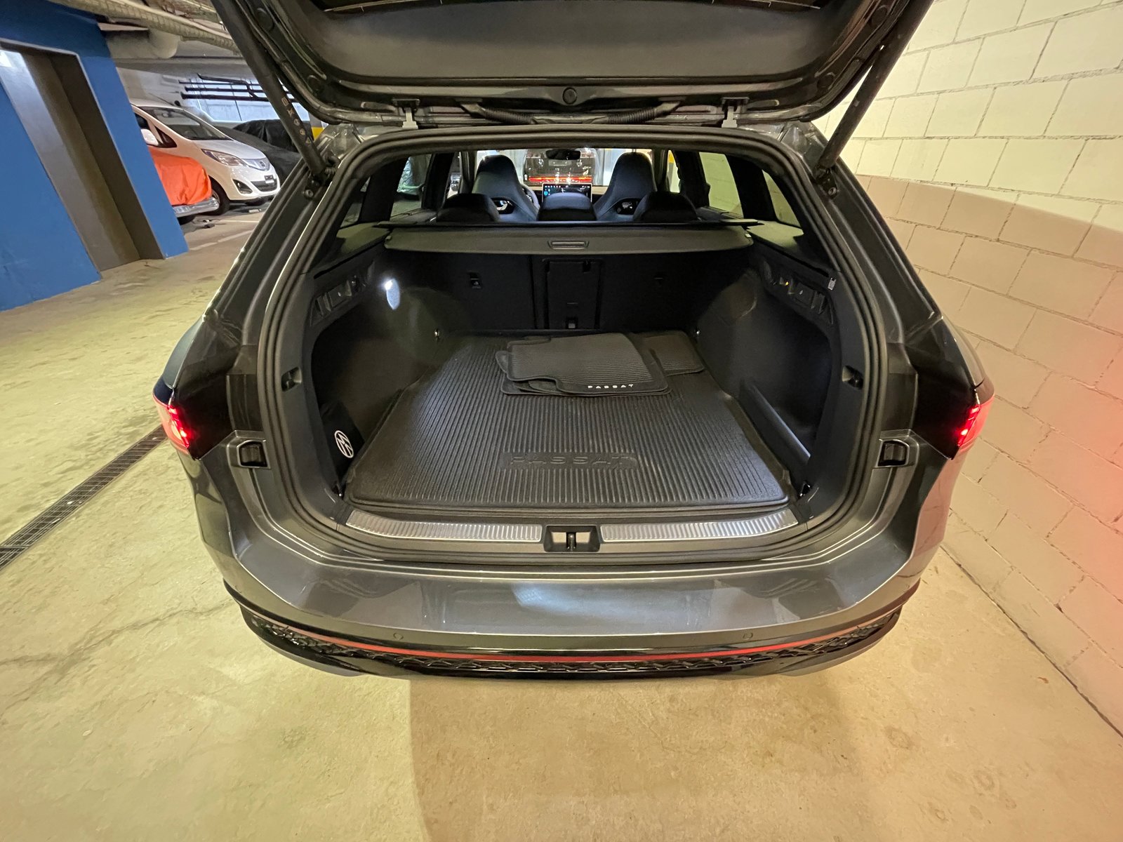VW Passat Variant 2.0 TDI evo R-Line 4 Motion DSG, Diesel, Voiture nouvelle, Automatique - 6